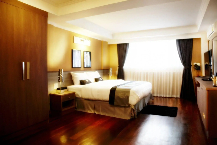 Poste 43 Residence