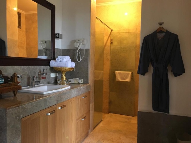 Suite with balcony and with view