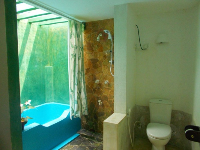 Standard Triple room with view