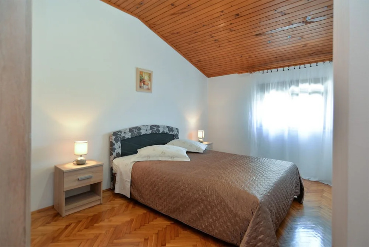 Apartment 1376
