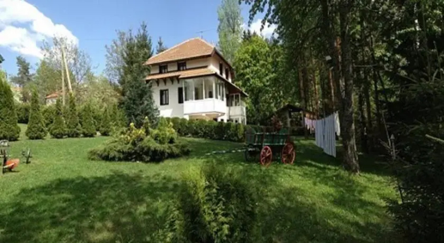 Apartments Ksenija