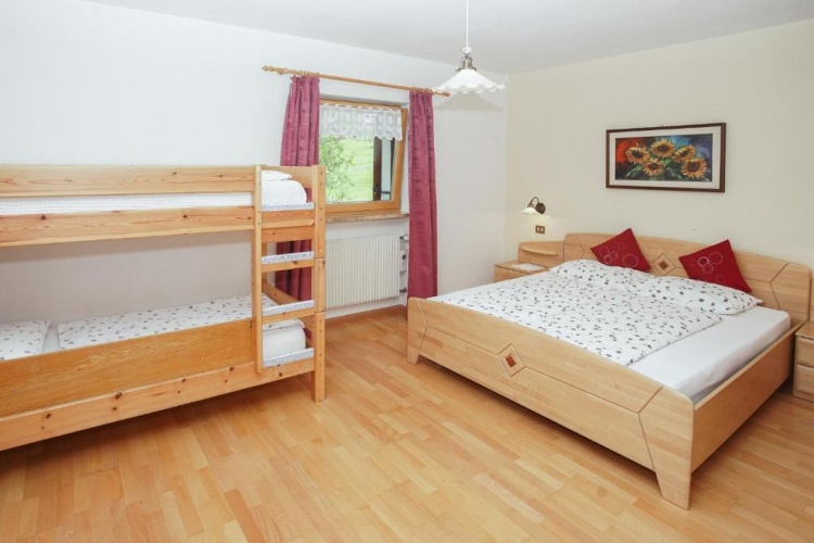 Classic Quadruple room