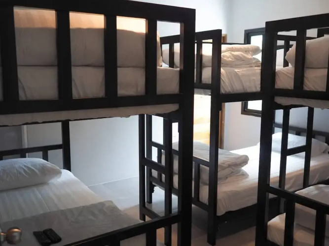 At Hostel Phangan