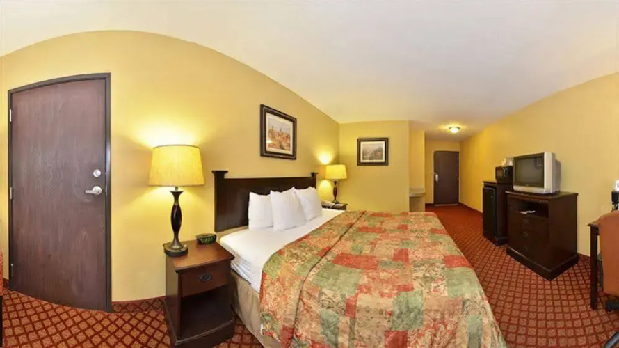 Sleep Inn & Suites