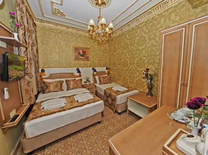 Triple room