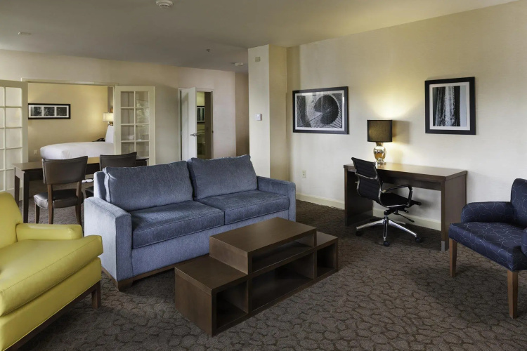 DoubleTree by Hilton Williamsburg