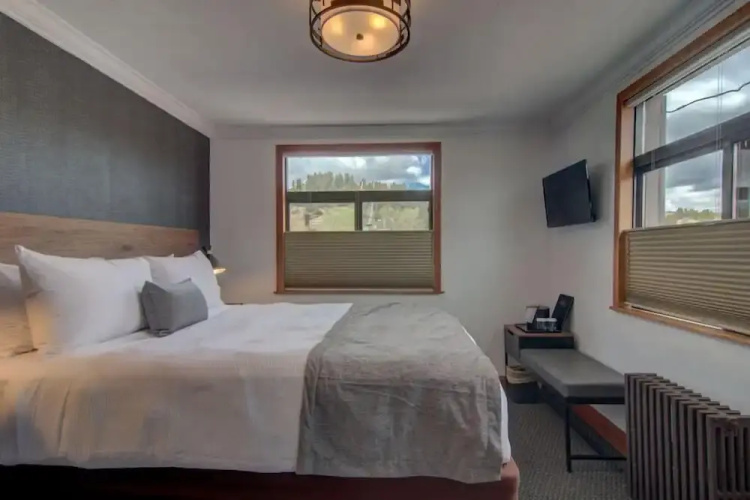 Hotel Bristol