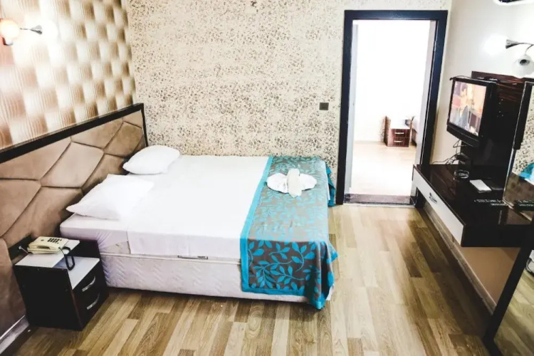 Bir Hotel