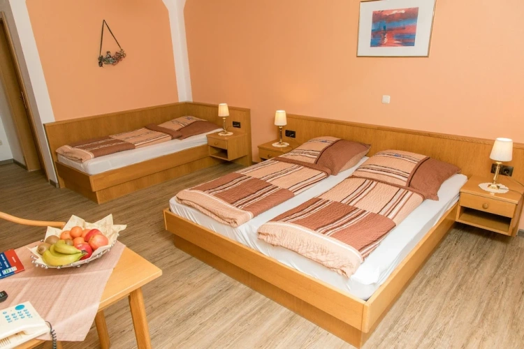 Standard Triple room with balcony