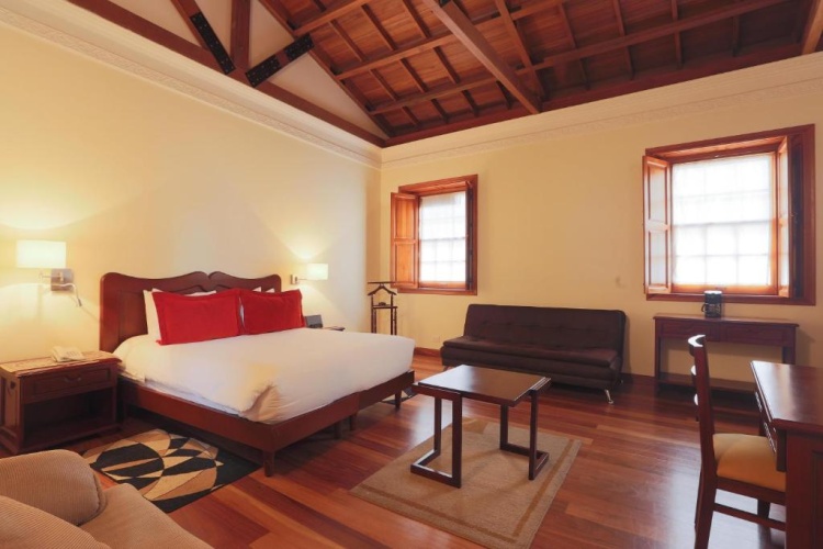 Deluxe Junior Suite