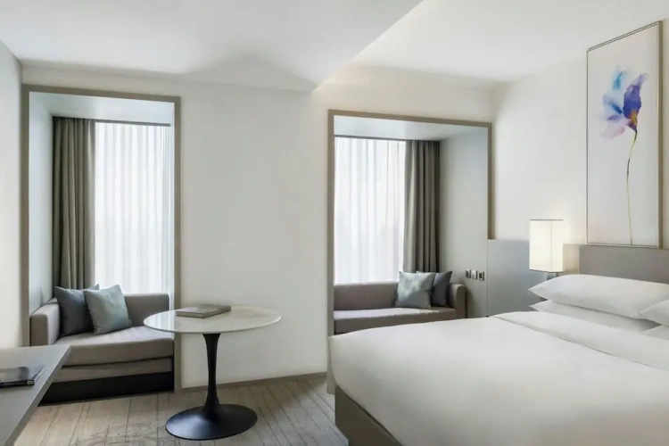 Double room Partial City View