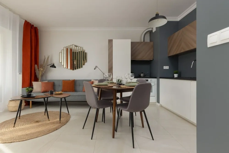 1 Bedroom Apartment with balcony and with lake view