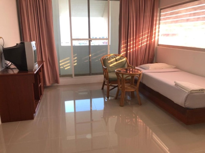 2 Bedrooms Standard Family room