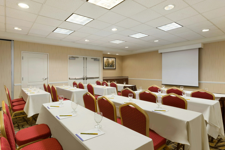 Hilton Garden Inn Shelton photo 18