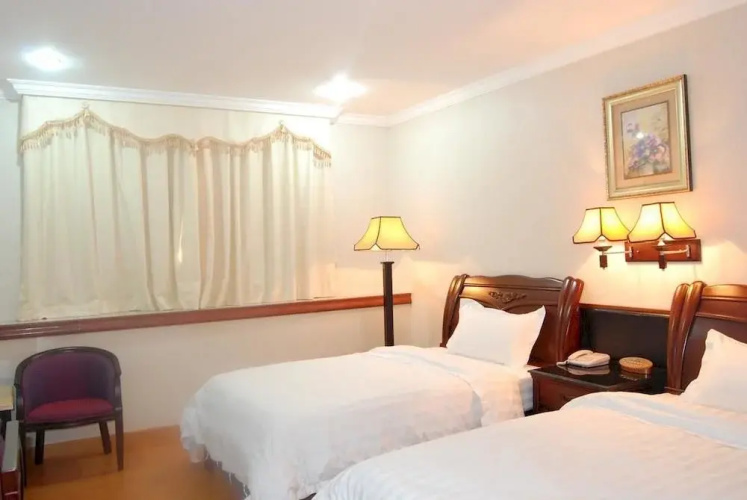 Guangxin Business Hotel