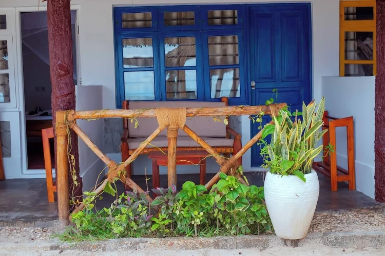 Classic Double room with balcony and with courtyard view