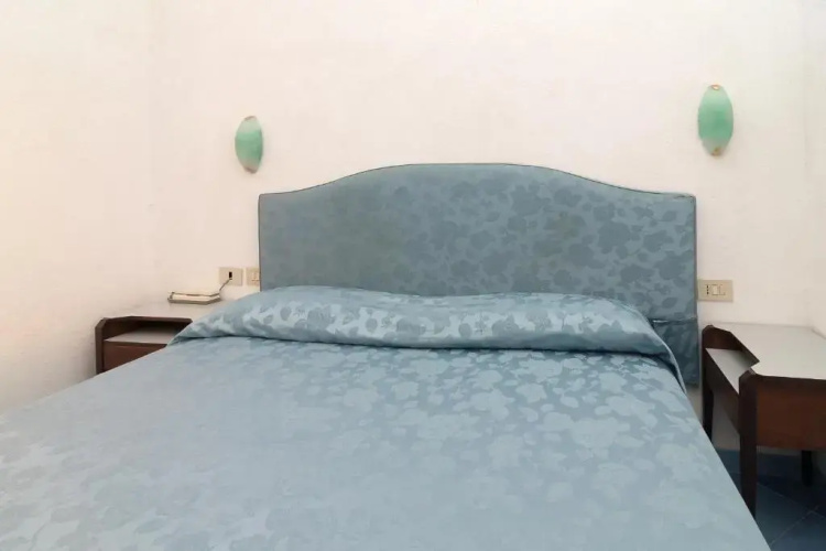 B&B Iside
