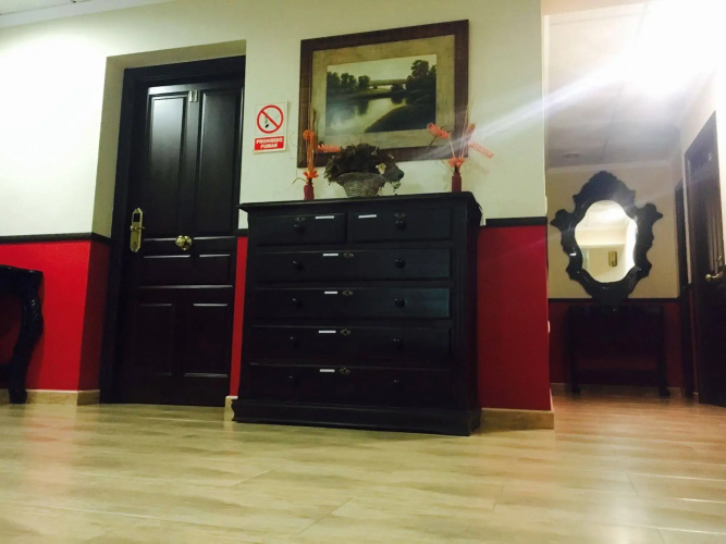 Hostal Alcarayón