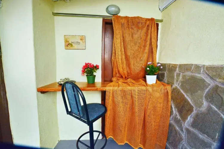 Eveline House