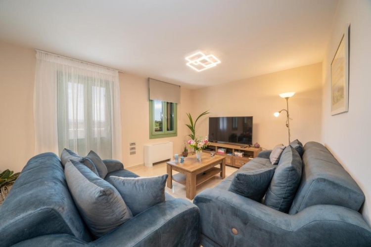 2 Bedrooms Cottage