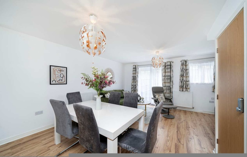 Charming 2-bedroom House in Northfleet