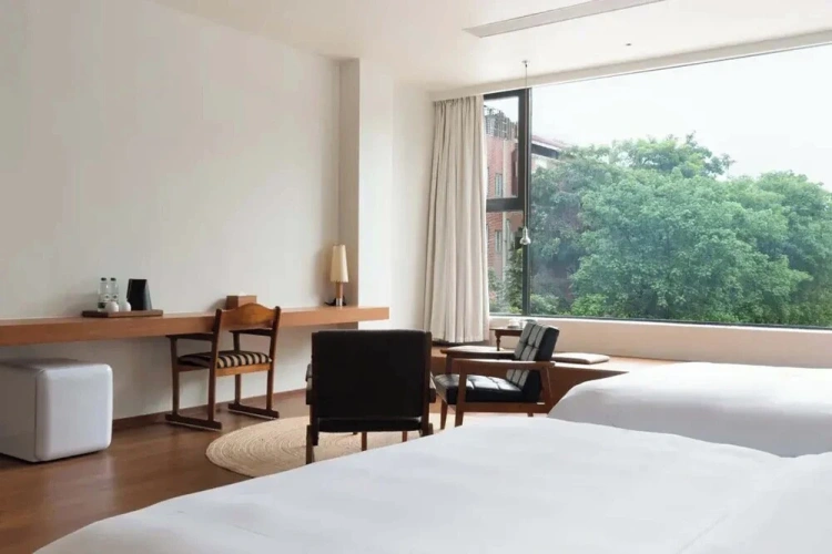 Luxury Twin room with garden view