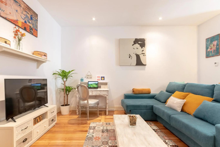 Apartment between Old Town & Guggenheim!! With Parking!!