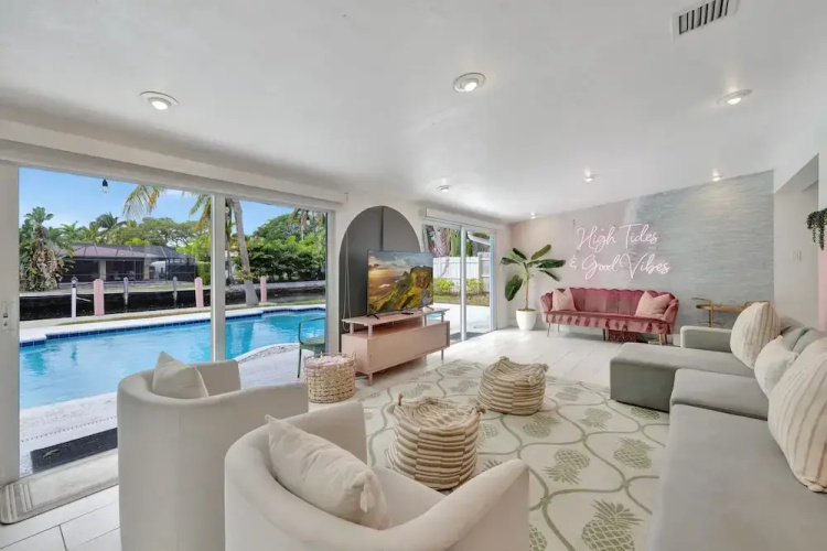 Poolside Paradise Dock & Pool!