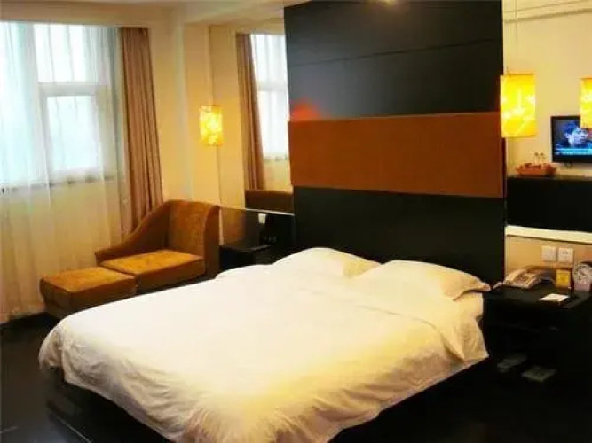 H Hotel