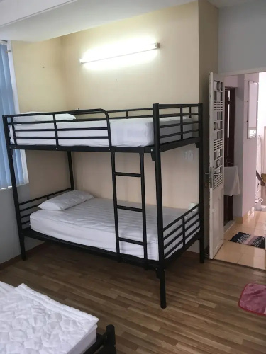 Drop By Saigon Hostel