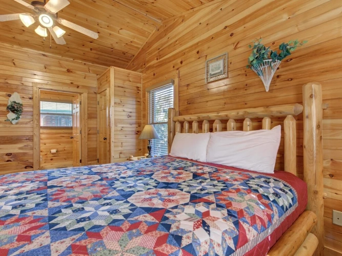 3 Bedrooms Studio