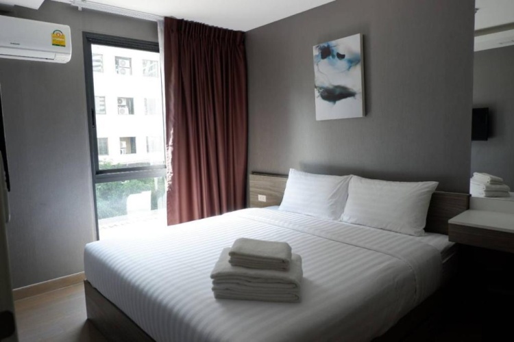Deluxe Apartment