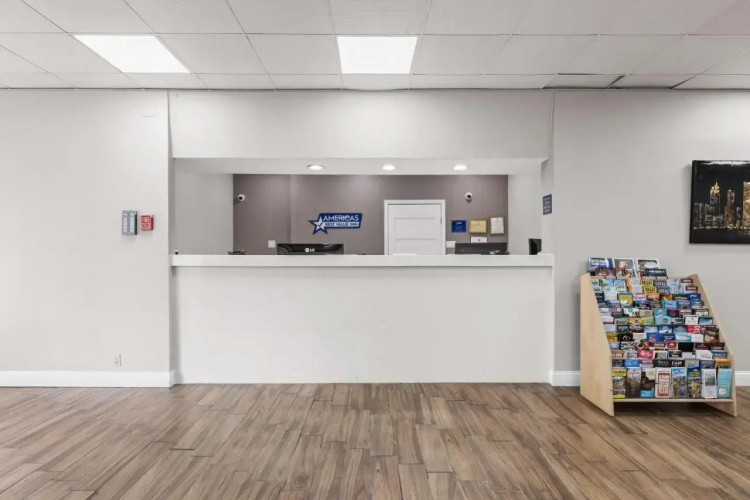 Best Western Mid-Cities Inn