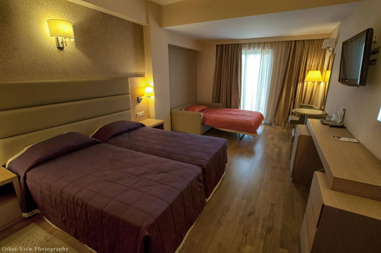 Arty Grand Hotel