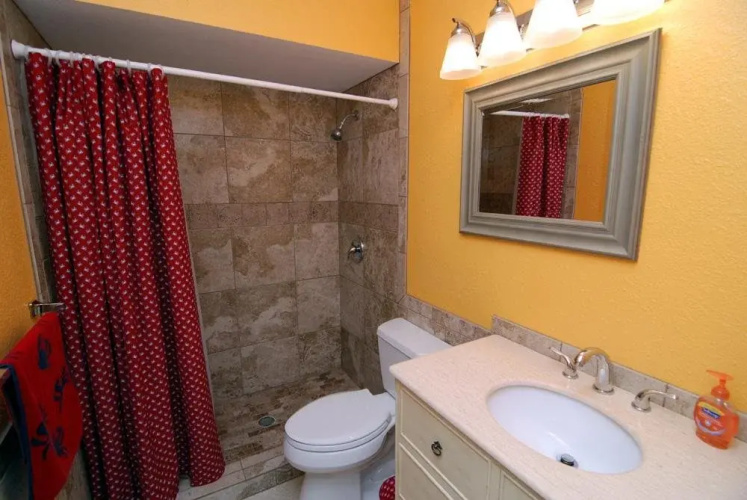 Luci's Sunshine Cottage
