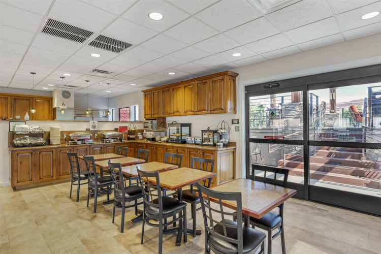 Best Western Plus Canyonlands Inn photo 36