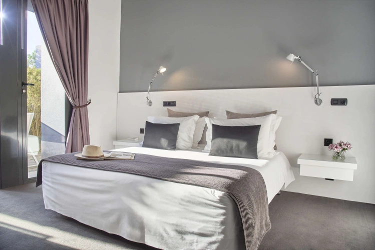 Standard Twin room with sea view
