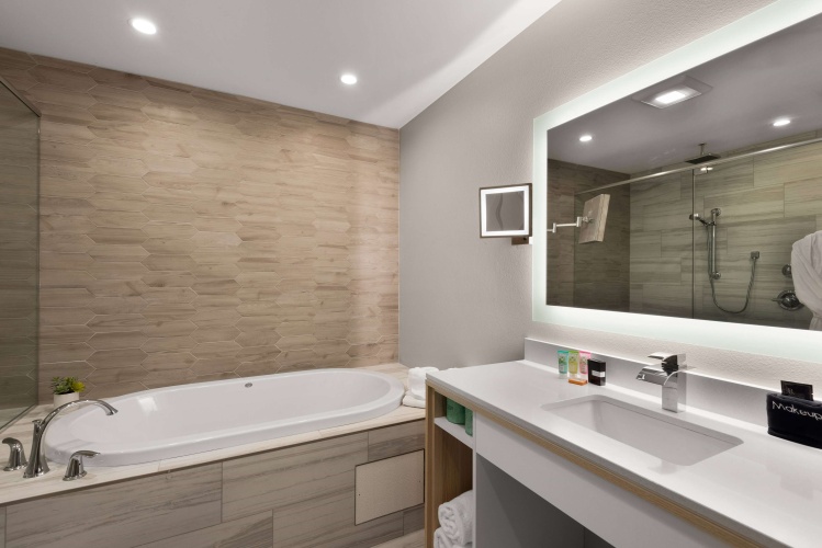 Wyndham Garden Galena Hotel & Day Spa photo 9