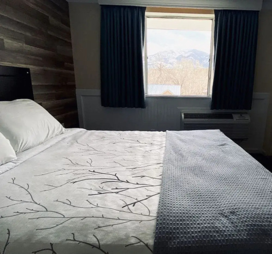 Salida Inn & Monarch Suites