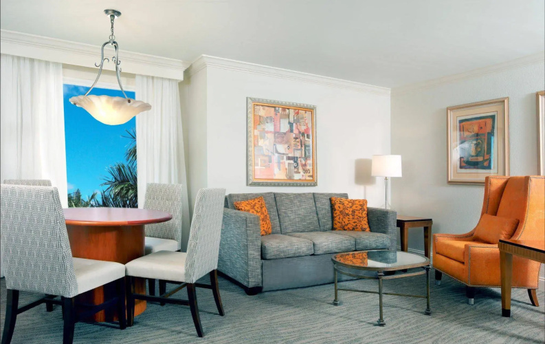 Hilton Naples
