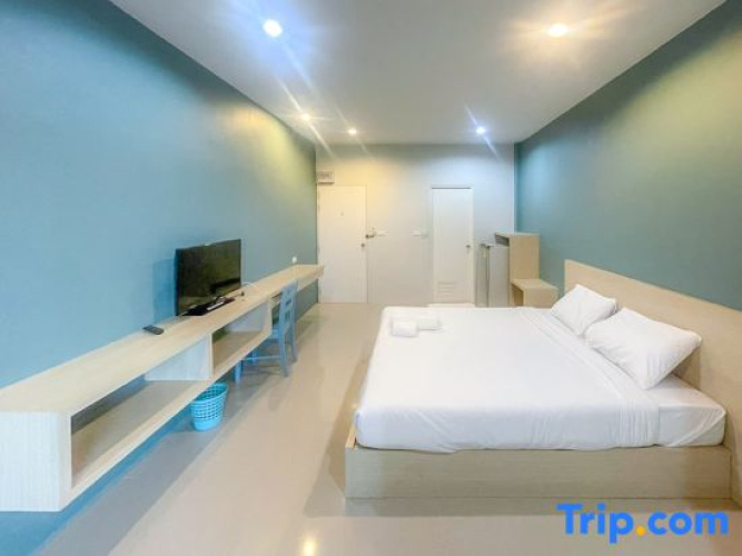 Hop On Phuket