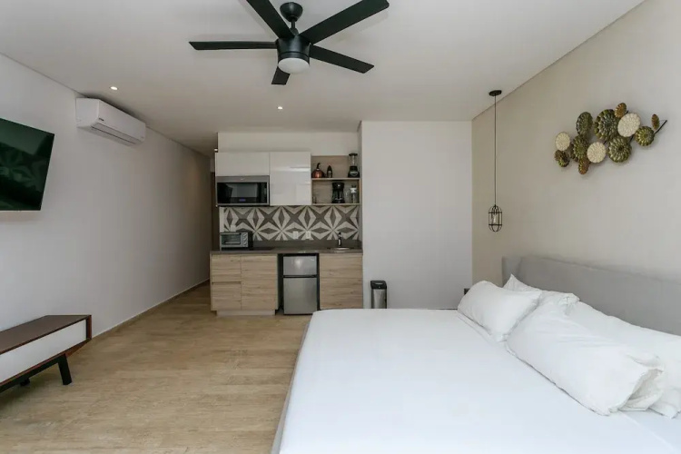 Beautifully Minimalistic Studio Wrapped in Nature by Stella Rentals