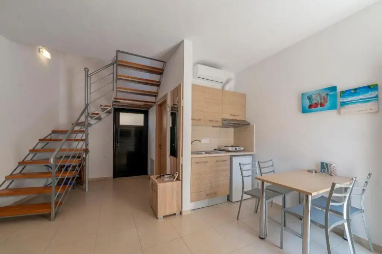 Spela House