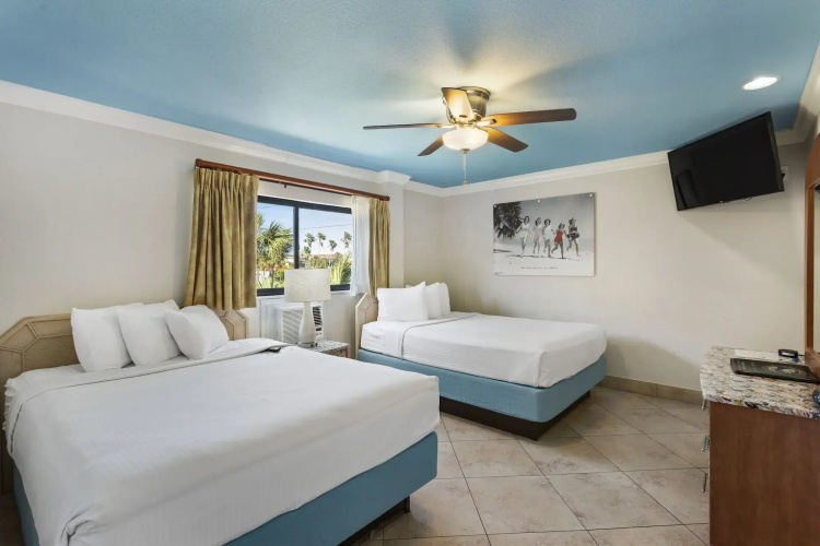 Plaza Beach Hotel Beachfront Resort