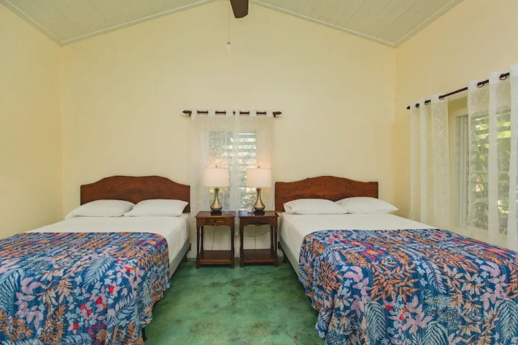 Feather Leaf Inn