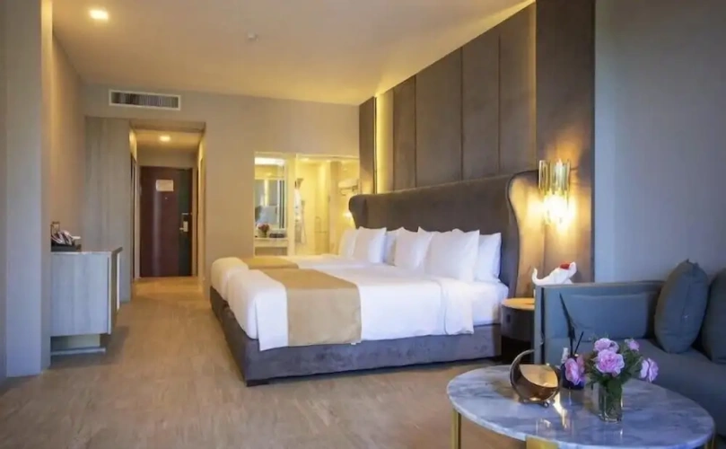 Premier room