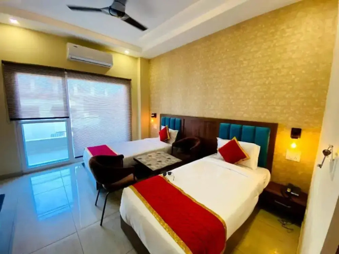 Goroomgo Singla Residency Kangra