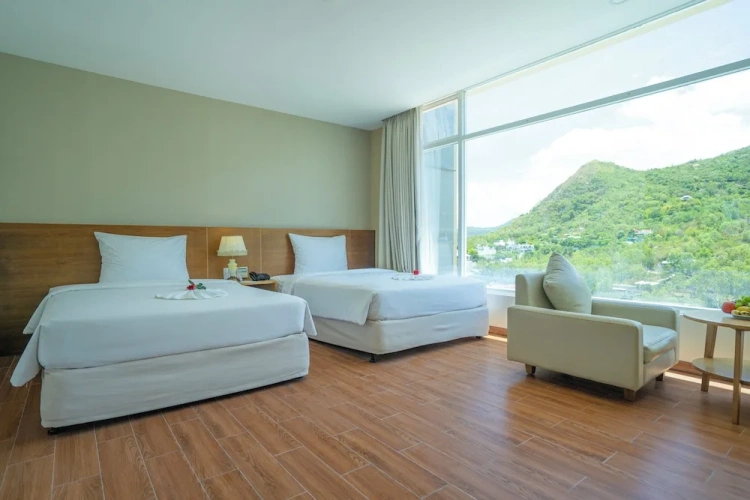 Deluxe Twin room with mountain view