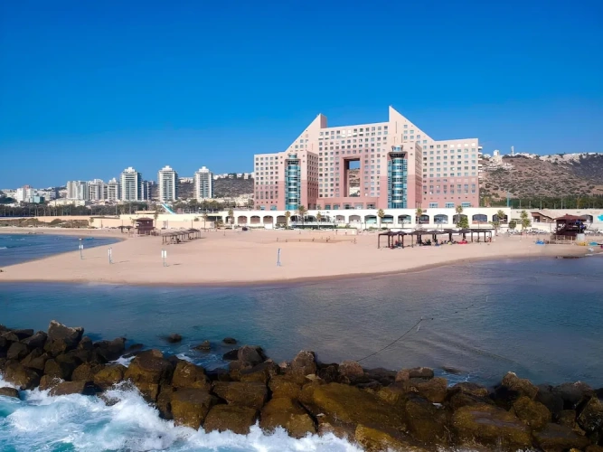 1 Bedroom Premium Suite beachfront