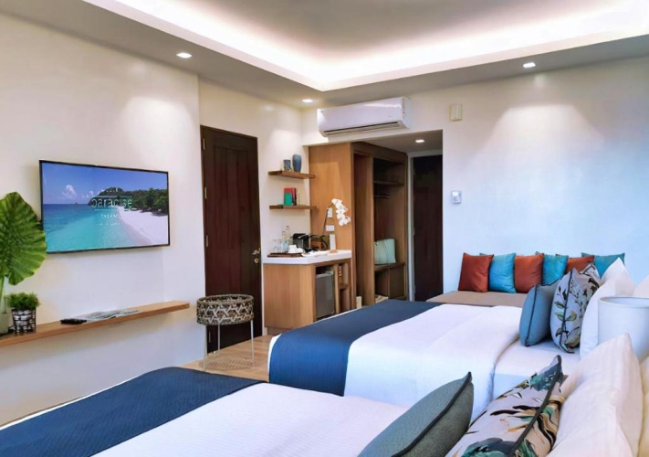 Suite with ocean view